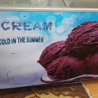 فروش فوری  فریزر بستنی سایز بزرگ،باتخفیف عالی