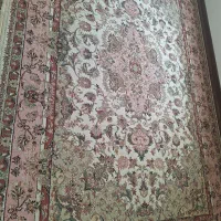 سه عدد فرش دو تا ۱۲ متری یک ۸ متری