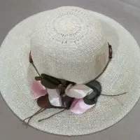 تعدادی کلاه