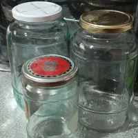 سطل ماست وشیشه مرباورب گوجه