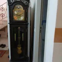 ساعت چوبی ایستاده