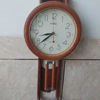 ساعت دیواری