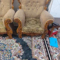 یک دست مبل راحتی نیمه استیل سالم ودر حد خیلی نو