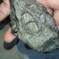 سلام برسان کسی میدون این سنگ چی