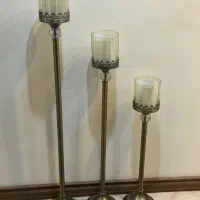 جا شمعی کنار سالنی