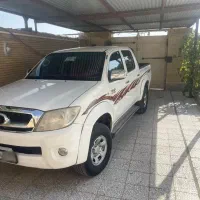 تویوتا هایلوکس