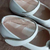 دو عدد کفش دخترانه|کفش و لباس بچه|رشت, بوسار|دیوار