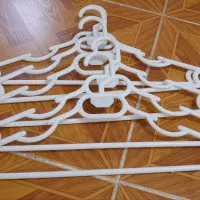 رگال چوب رختی|بندرخت و رخت‌آویز|اطاقور, |دیوار