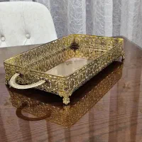 سینی فلزی طلایی|ظروف سرو و پذیرایی|فردیس, نگارستان|دیوار