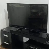 فروش تلوزیون و میز