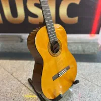 گیتار یاماها c40