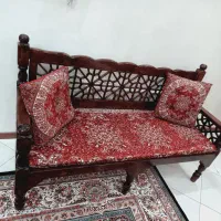 مبل ۳نفره همراه با دوشک و متکاهای سالم|مبلمان خانگی و میز عسلی|تهران, مینای شمالی (مخبر)|دیوار