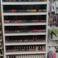 استند لاک خالی ایستاده
