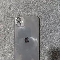 اپل iPhone 11 با حافظهٔ ۶۴ گیگابایت