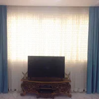 پرده به همراه والان