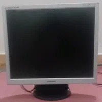 مانیتور سامسونگ 17 کاملا سالم در حد کم کار