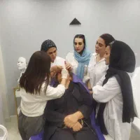 آموزش ژل و بوتاکس با استخدام