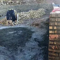 یک قطعه زمین ب متراژ100متر