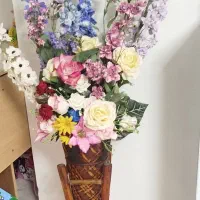 گلدون به همراه گل