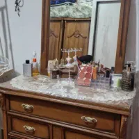 کمد و میز ارایش دراور چوب گردو|جاکفشی، کمد، دراور|مراغه, |دیوار