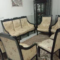 مبل و میز ناهارخوری