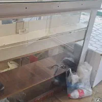 میز پیشخوان و مانکن