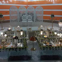 فروش سفره ولباس عروس مزونی