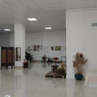 سالن تجاری 300 mبا سقف بلندm4 اجاره یا شراکت|اجارهٔ دفتر کار، اتاق اداری، مطب|سنندج, |دیوار