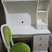 میز تحریر کتابخانه دار به همراه صندلی