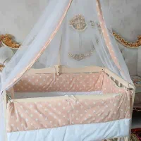 تخت کنار مادر تمام چوبی