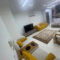 خانم جهت کارهای خانه با محل زندگی