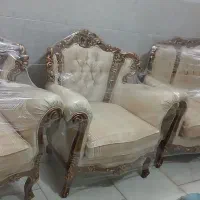 چنددست مبل درحدنو|مبلمان خانگی و میز عسلی|یزد, |دیوار