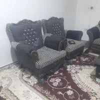 ۲دست مبل وپشتی|مبلمان خانگی و میز عسلی|قم, تعویض پلاک|دیوار