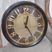 ساعت دیواری سالم