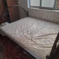 تخت خواب دو نفره