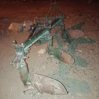 گاوآهن رومانی بسیار تمیز|ماشین‌آلات صنعتی|ویسیان, |دیوار