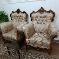 مبلمان ۷ نفره در حد نو تمام چوب همراه میزوعسلی