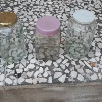فروش تعدادی شیشه مخصوص نگهداری مایعات|ظروف نگهدارنده، پلاستیکی، یک‌بارمصرف|شیراز, سعدیه شمالی|دیوار