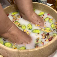 دعوت به همکاری پدیکوریست حرفه ای