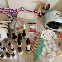 لوازم کاشت ناخن در حد