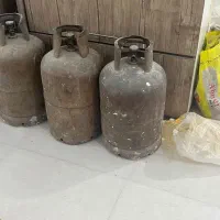 سه عدد کپسول گاز