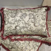 رو بالشتی در حد نو