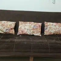 مبلمان و جلو مبلی