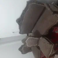 مبل چوبی و تلیویزیون سامسونگ