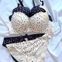 لباس زیر شورت وسوتین اسفنجی زنانه