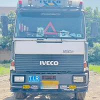 کامیون ایویکو ۳۳۰