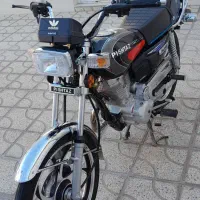 پیشتاز ۲۰۰