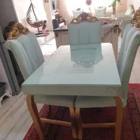 سرویس ناهار خوری ۴ نفره در حد نو