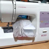 چرخ خیاطی ژانومه MS2520 درحد نو