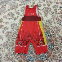 دوبنده کشتی برای ۱۳ سال|کفش و لباس بچه|اندیشه, اندیشه فاز ۳|دیوار